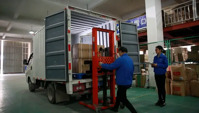 warehouse shipping